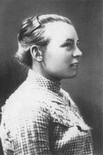 Old_Russia_-_Yakov_Sverdlovs_wife_1905.jpg