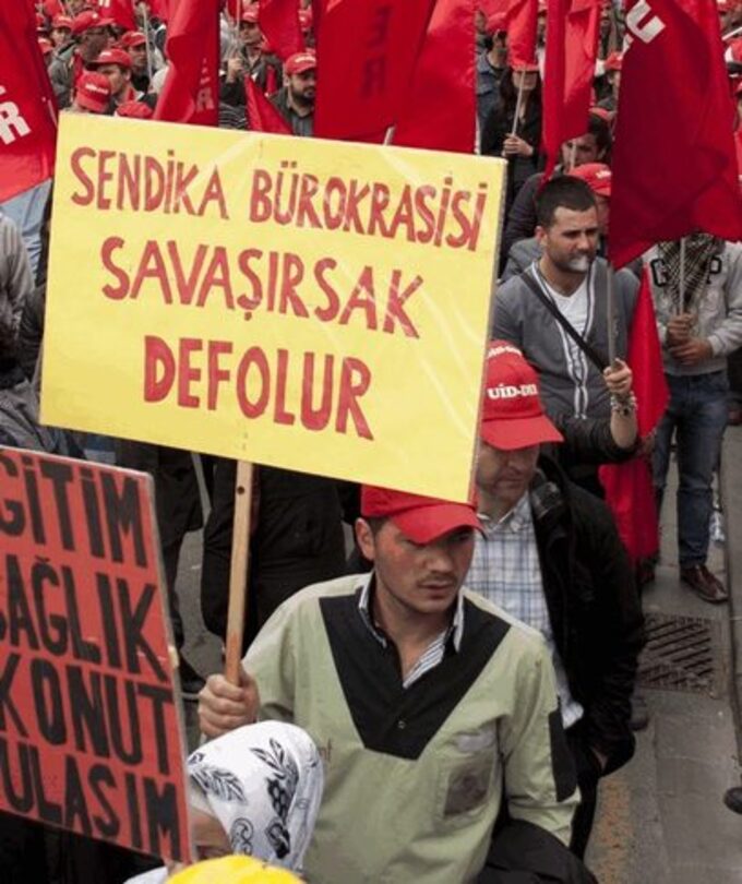 sendika_burokrasisi_savasirsak_defolur.jpg